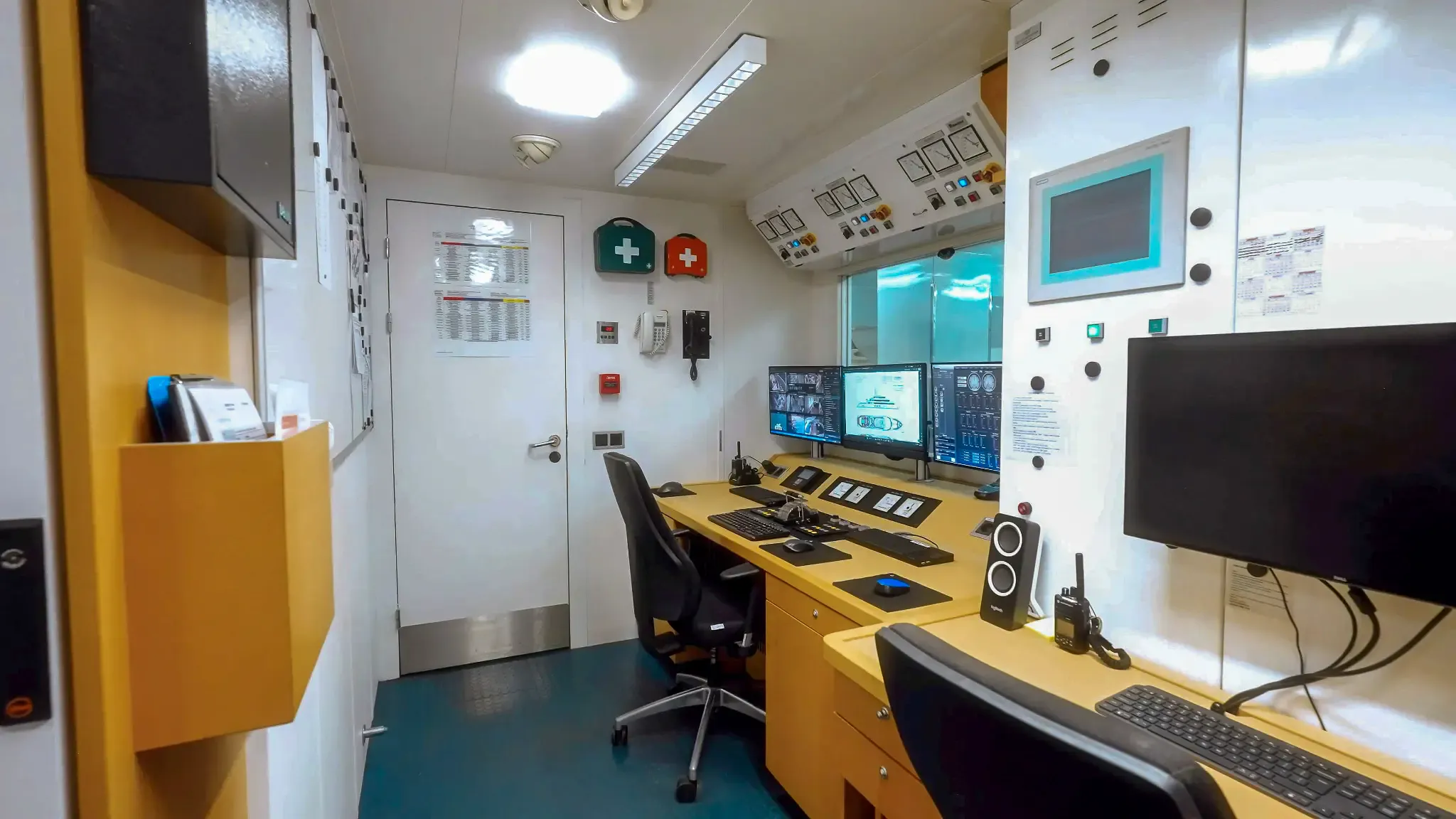 ALFA NERO Engine Control Room