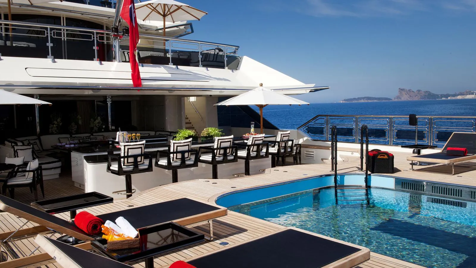 ALFA NERO pool built by Oceanco