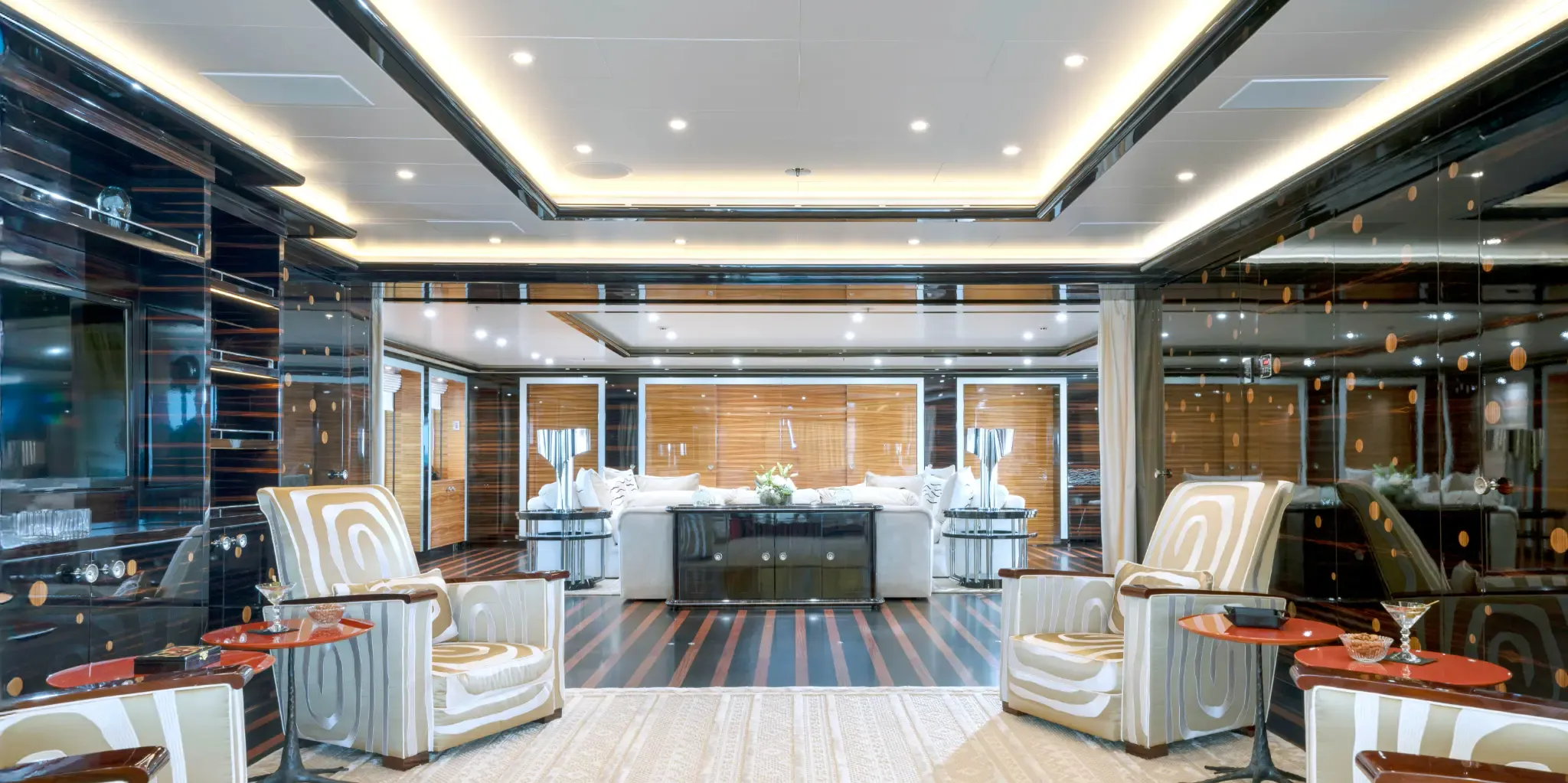 ALFA NERO sky lounge